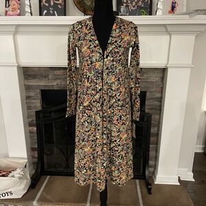 NWT’s LulaRoe XS Long Floral Cardigan Sweater